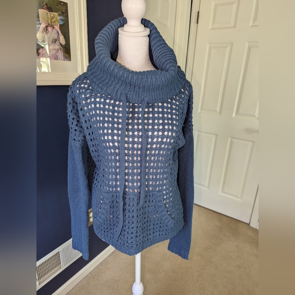 Poof! Blue Open Knit Sweater Size Small